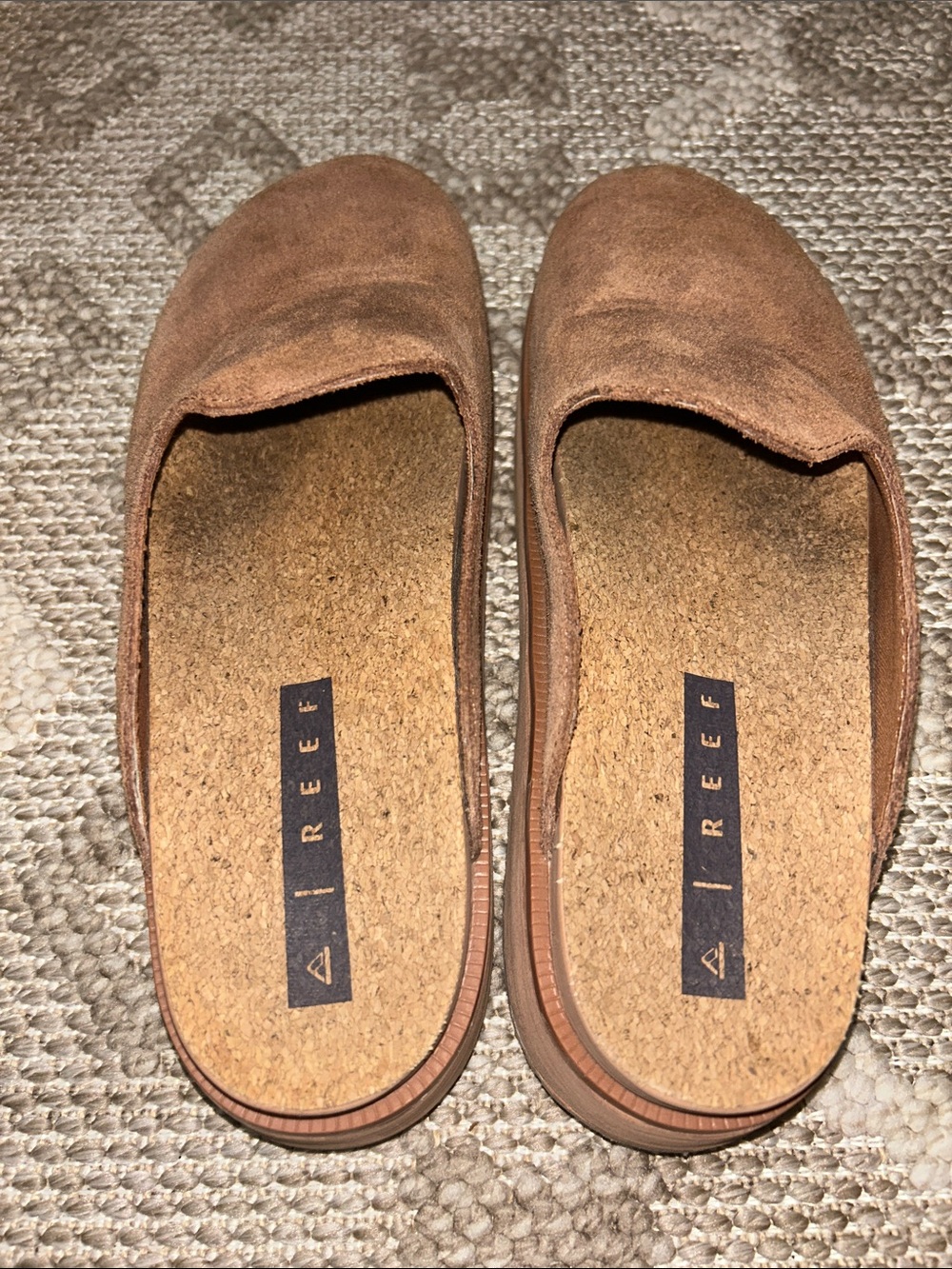 Reef Clogs - Picture 2 of 4